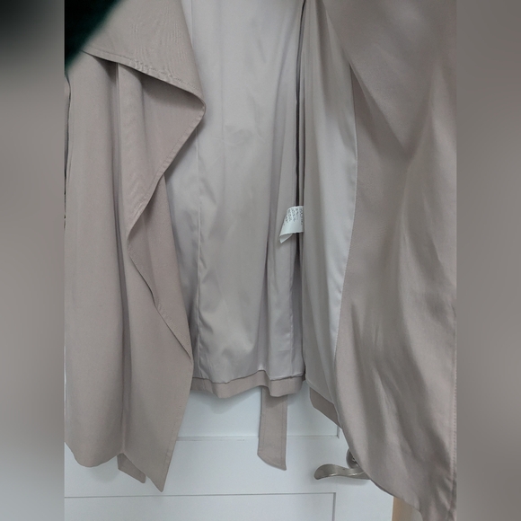 Club Monaco Ellayne Trench Coat - Picture 11 of 14